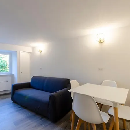 Castelli's Apartmetnts Fico 1 公寓 *